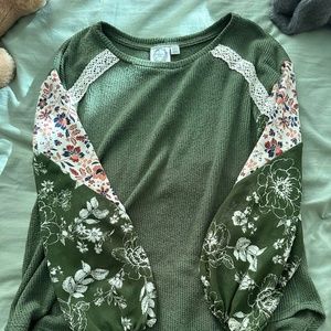 Green Floral Sleeve Shirt
